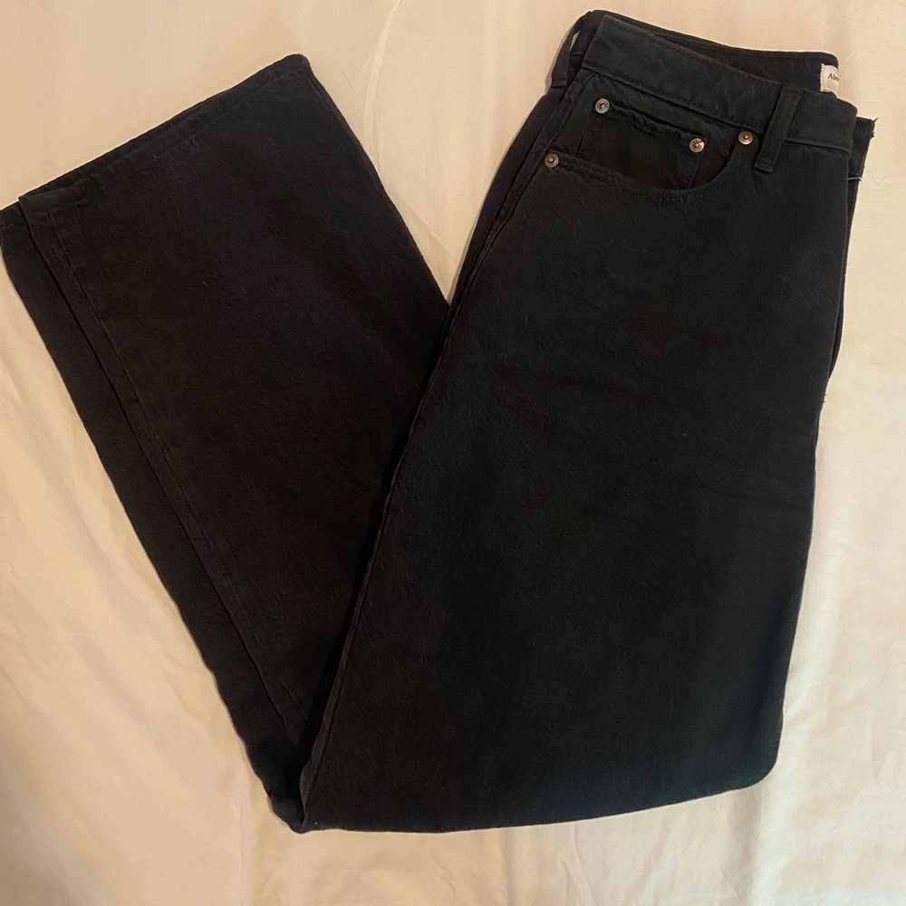 A&F Black Loose High Rise Jeans